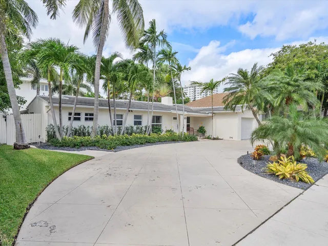 3-bedroom rental at 411 Poinciana Drive, Fort Lauderdale