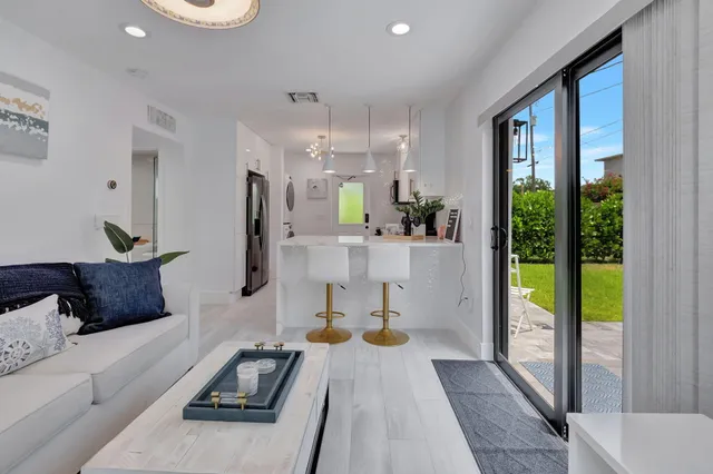 1-bedroom rental at 201 SE 7th Street, Delray Beach