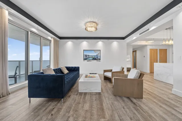 3-bedroom rental at 2301 Collins Avenue #Ph14, Miami Beach