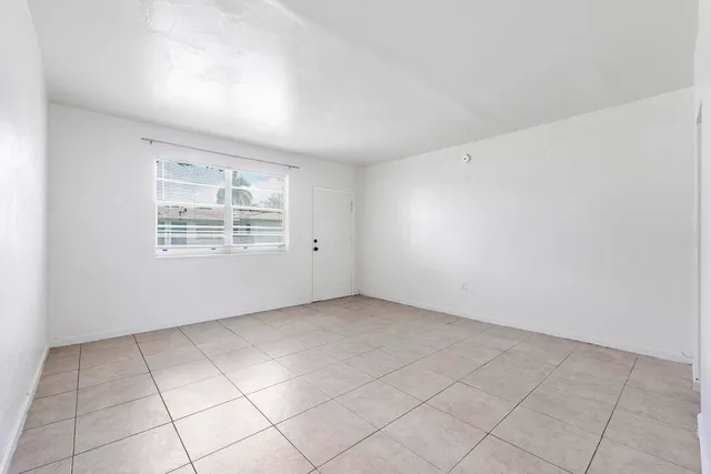 1-bedroom rental at 515 NE 150th Street #3, Miami
