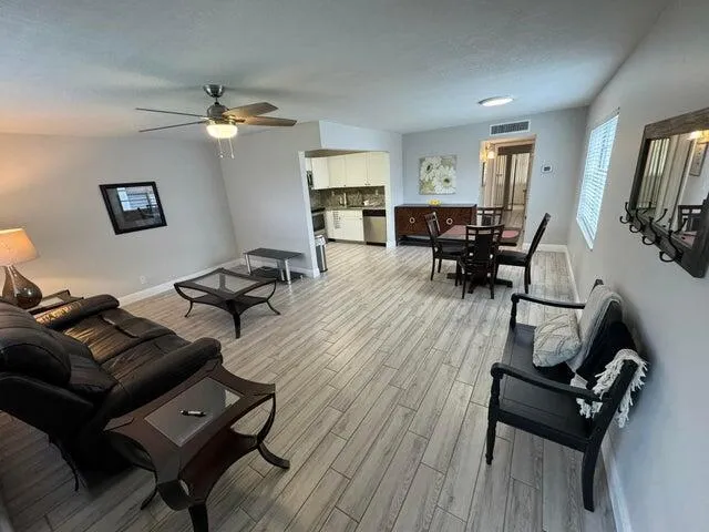 1-bedroom rental at 127 Flanders #C, Delray Beach