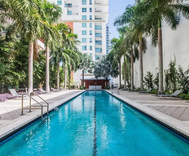 1-bedroom rental at 133 NE 2nd Avenue #810, Miami