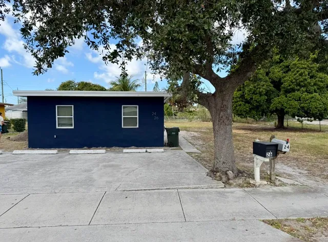 2-bedroom rental at 26 SW 10th Avenue, Delray Beach
