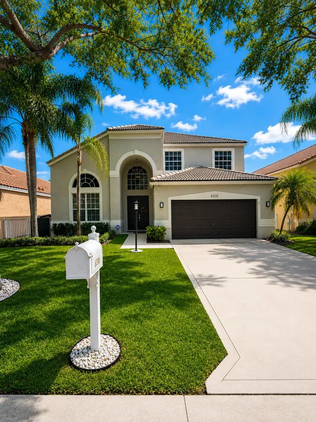 5-bedroom rental at 6330 NW 80th Drive, Parkland