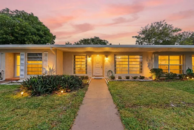2-bedroom rental at 8555 Bella Vista Drive #86, Boca Raton
