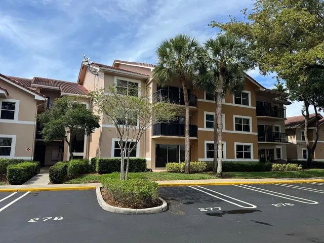 2-bedroom rental at 8955 Wiles Road #206, Coral Springs