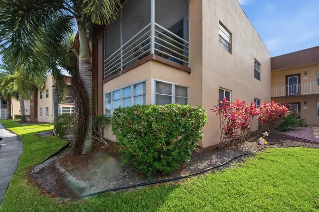 1-bedroom rental at 519 Burgundy K, Delray Beach