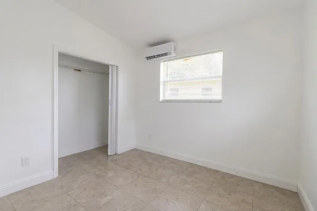 2-bedroom rental at 630 NW 15th Terrace #1-2, Fort Lauderdale