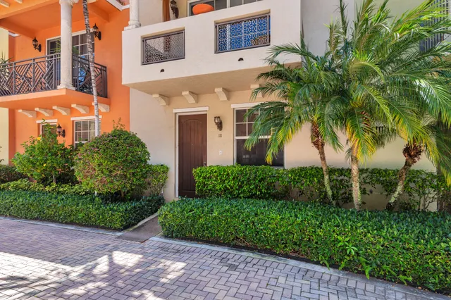 3-bedroom home at 219 N L Street #111, Lake Worth Beach