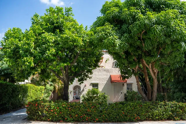5-bedroom home at 219 Seminole Avenue, Palm Beach