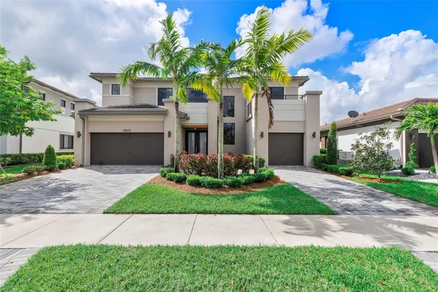 6-bedroom home at 10472 Cobalt Court, Parkland