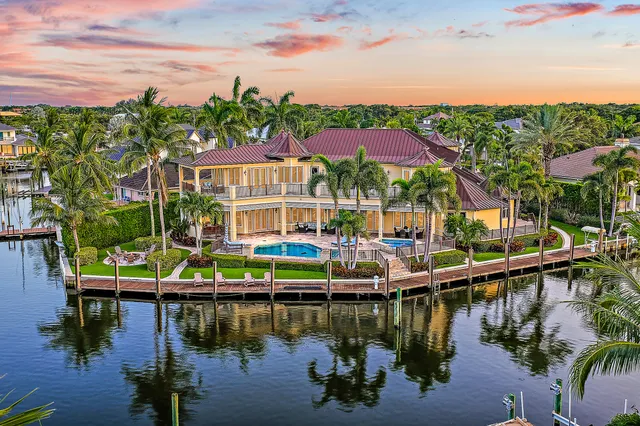 5-bedroom home at 2365 Azure Circle, Palm Beach Gardens