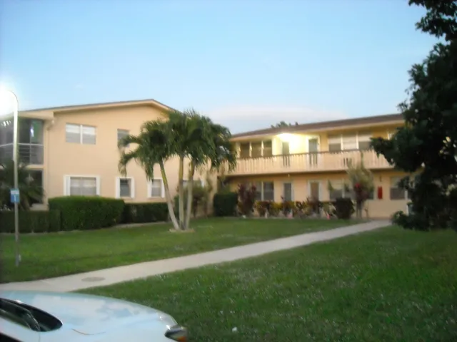 1-bedroom home at 216 Sheffield I, West Palm Beach