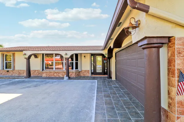 4-bedroom home at 10868 Larch Court, Palm Beach Gardens