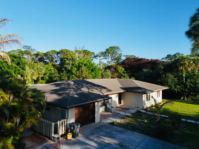 4-bedroom home at 8895 N Bates Road, Palm Beach Gardens