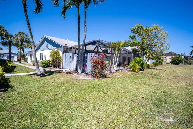3-bedroom home at 1103 Timberlane Circle, Greenacres