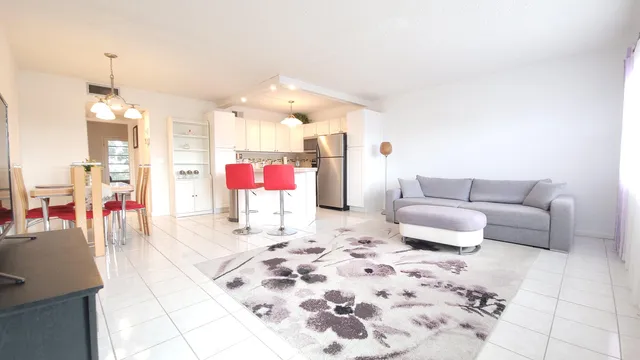 1-bedroom home at 405 Southampton A, West Palm Beach