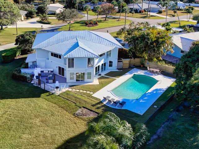 5-bedroom home at 10355 Seagrape Way, Palm Beach Gardens