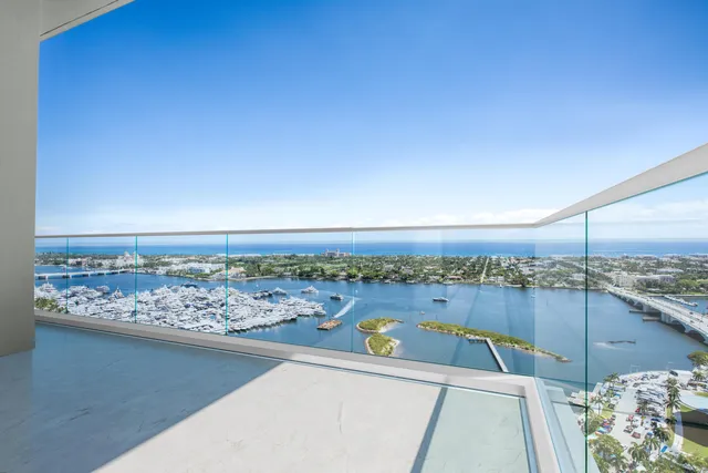 4-bedroom home at 525 S Flagler Drive #20b/c, West Palm Beach