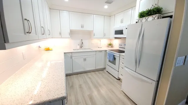 2-bedroom home at 34 Somerset B, West Palm Beach