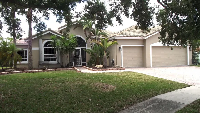 5-bedroom home at 3945 Diamond Chip Court, Wellington