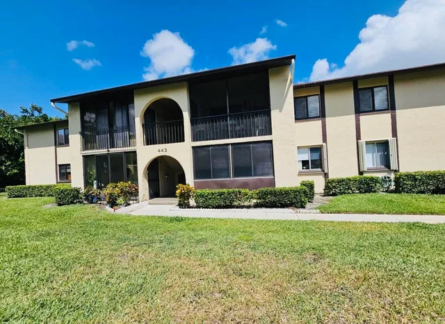 2-bedroom home at 443 Pine Glen Lane #C-2, Greenacres