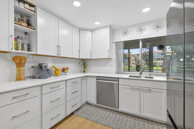 2-bedroom home at 9081 Lime Bay Boulevard #115, Tamarac