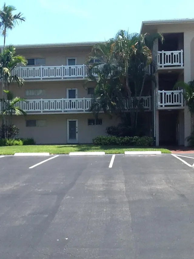 2-bedroom home at 2724 S Garden Drive #311, Lake Worth
