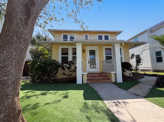 5-bedroom home at 207 S Ocean, Lake Worth Beach