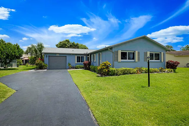 3-bedroom home at 6309 Summer Sky Lane, Greenacres