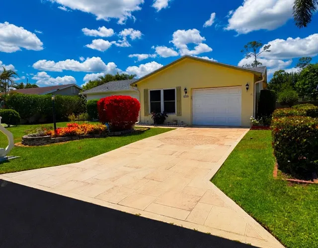 2-bedroom home at 6304 Emerald Sky Lane, Greenacres