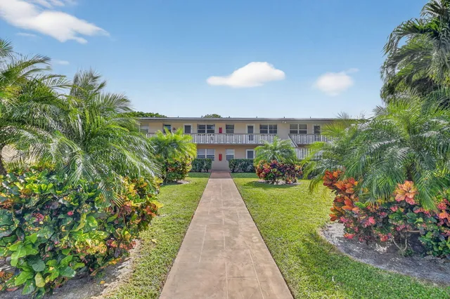 2-bedroom home at 317 N Windsor N N, West Palm Beach