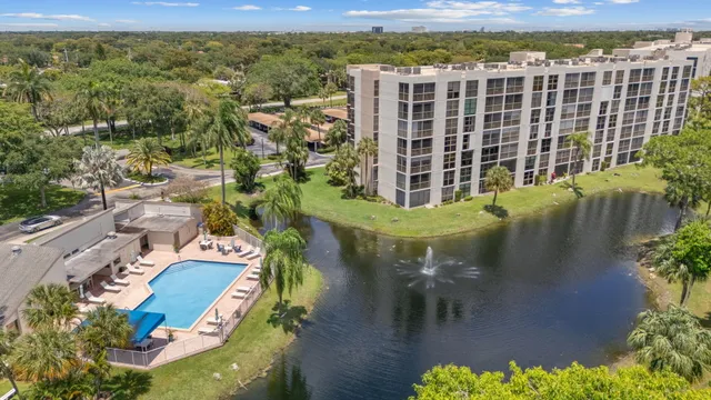 2-bedroom home at 6562 Boca Del Mar Drive #124, Boca Raton