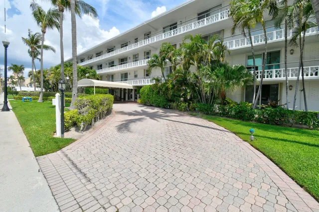 2-bedroom home at 139 Sunrise Avenue #2030, Palm Beach