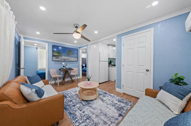 2-bedroom rental at 420 Avenida Alegre #3, West Palm Beach