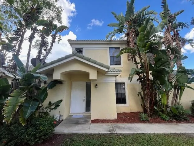 3-bedroom rental at 690 Via Toscana, Wellington