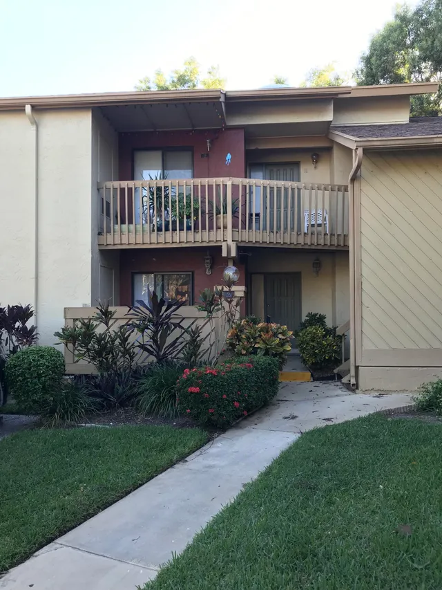 2-bedroom rental at 12959 Pennypacker Trail #9, Wellington