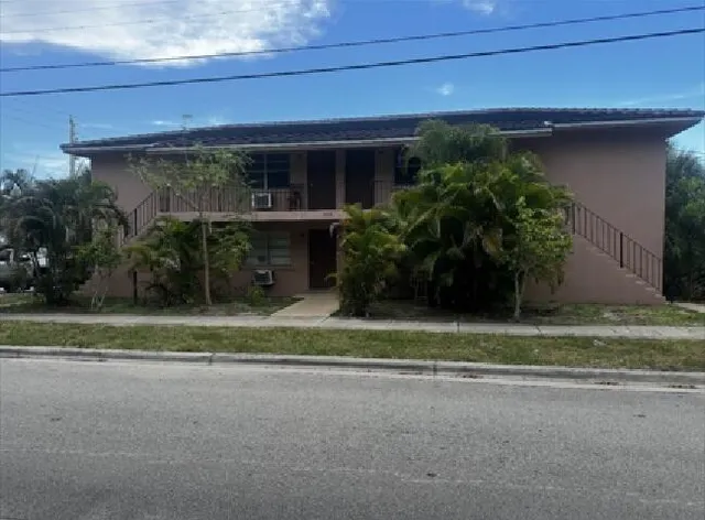 2-bedroom rental at 1120 N Sapodilla Avenue #4, West Palm Beach