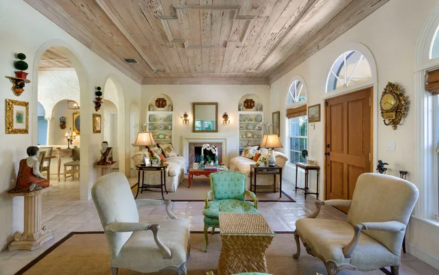 4-bedroom rental at 4210 Washington Road, West Palm Beach