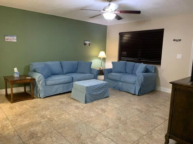 2-bedroom rental at 801 Hummingbird Way #201, North Palm Beach