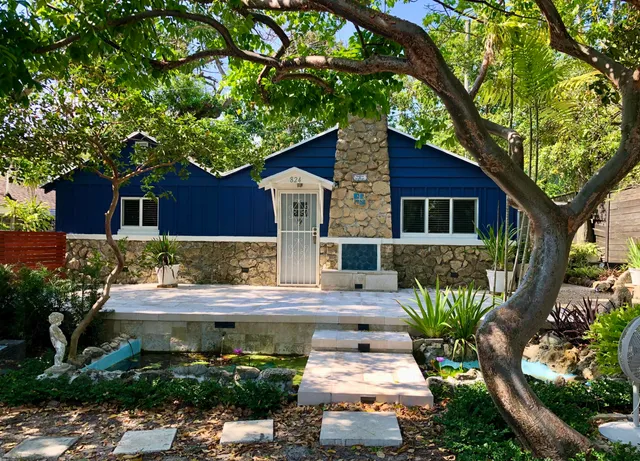 2-bedroom rental at 824 35th Street, West Palm Beach