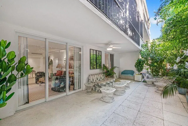 2-bedroom rental at 226 Brazilian Avenue #1a, Palm Beach