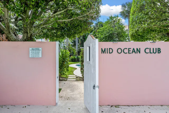 1-bedroom rental at 134 Peruvian Avenue #104, Palm Beach