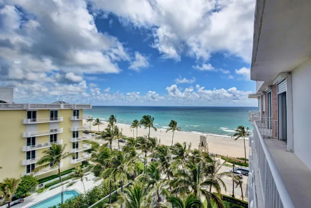 2-bedroom rental at 100 Worth Avenue #7, Palm Beach