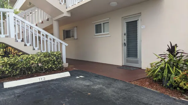 2-bedroom rental at 2856 S Garden Dr S S #112, Lake Worth