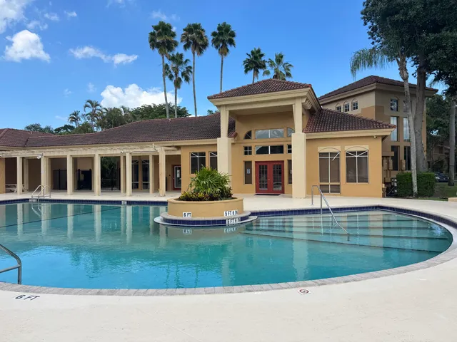 2-bedroom rental at 4807 Via Palm Lakes #1521, West Palm Beach