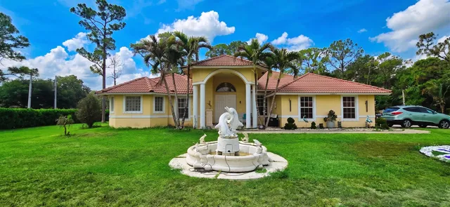 5-bedroom rental at 15056 Temple Boulevard, The Acreage