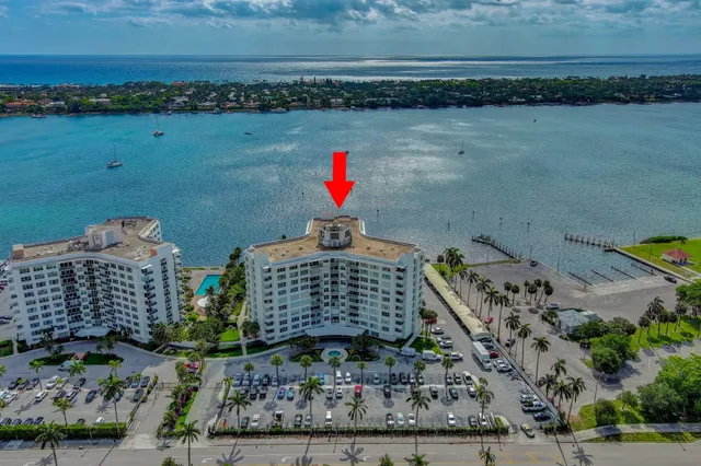 2-bedroom rental at 2600 N Flagler Drive #911, West Palm Beach