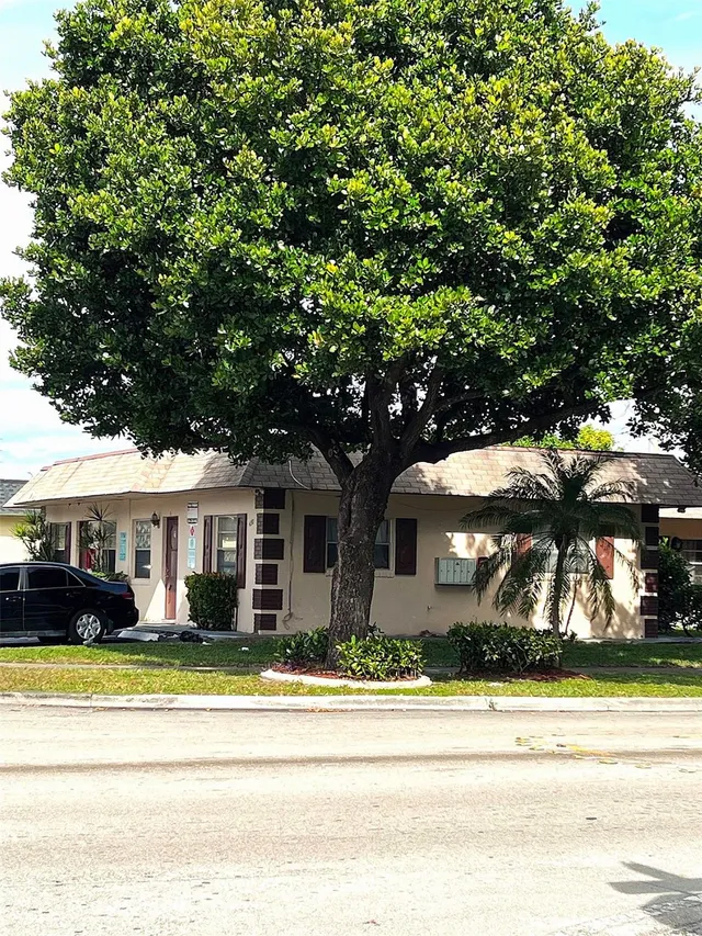 2-bedroom rental at 4130 NW 31st Terrace #1, Lauderdale Lakes