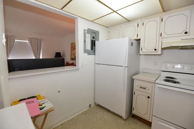 1-bedroom rental at 715 Saxony O, Delray Beach
